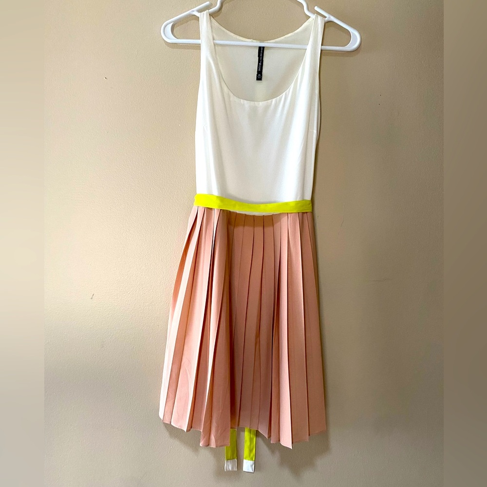 W118 tennis core pleated dress